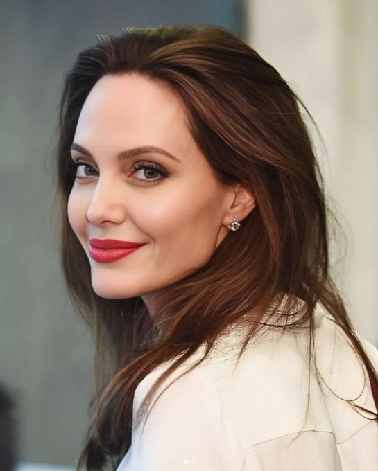 Angelina Jolie