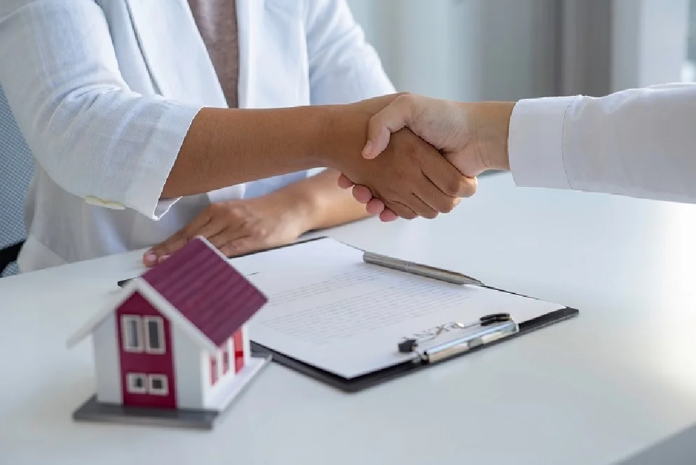 Reducing Liabilities and Increasing Income Stability "Maximize Your Home's Value: Quick and Efficient Selling in Riverside"